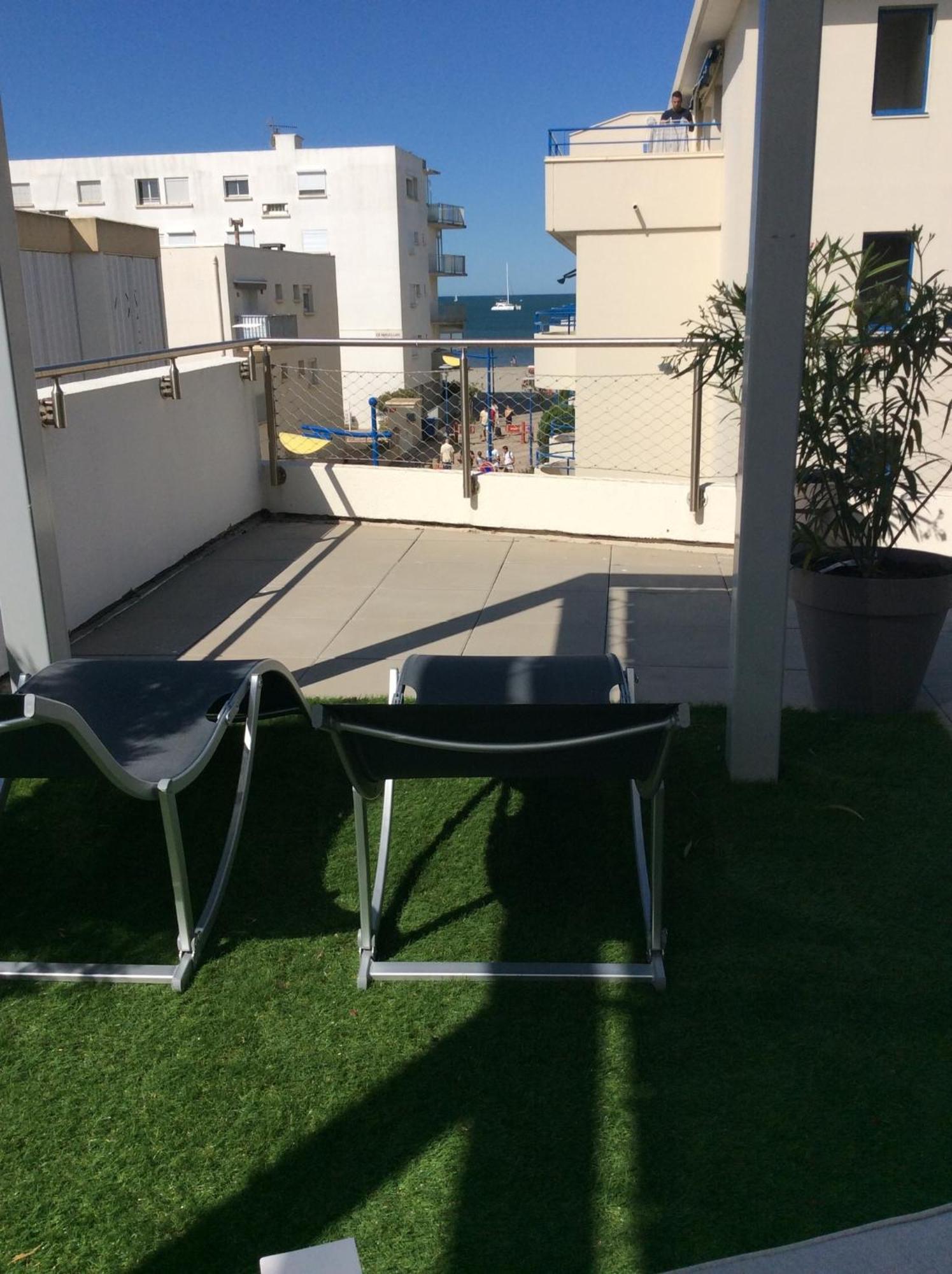 Les Plages Du Grand Vallen - Chateau Leenhardt Apartment *